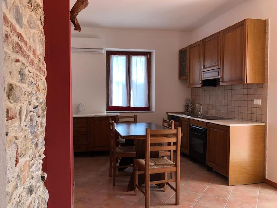 Eremo Dei Poeti Albergo Diffuso Aulla Εξωτερικό φωτογραφία